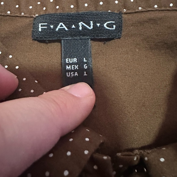 Y2K fang Brown polka dot blouse with ruffles and button-up front size large - Picture 5 of 14